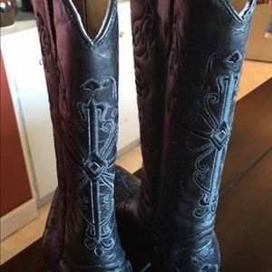 Black cowboy boots